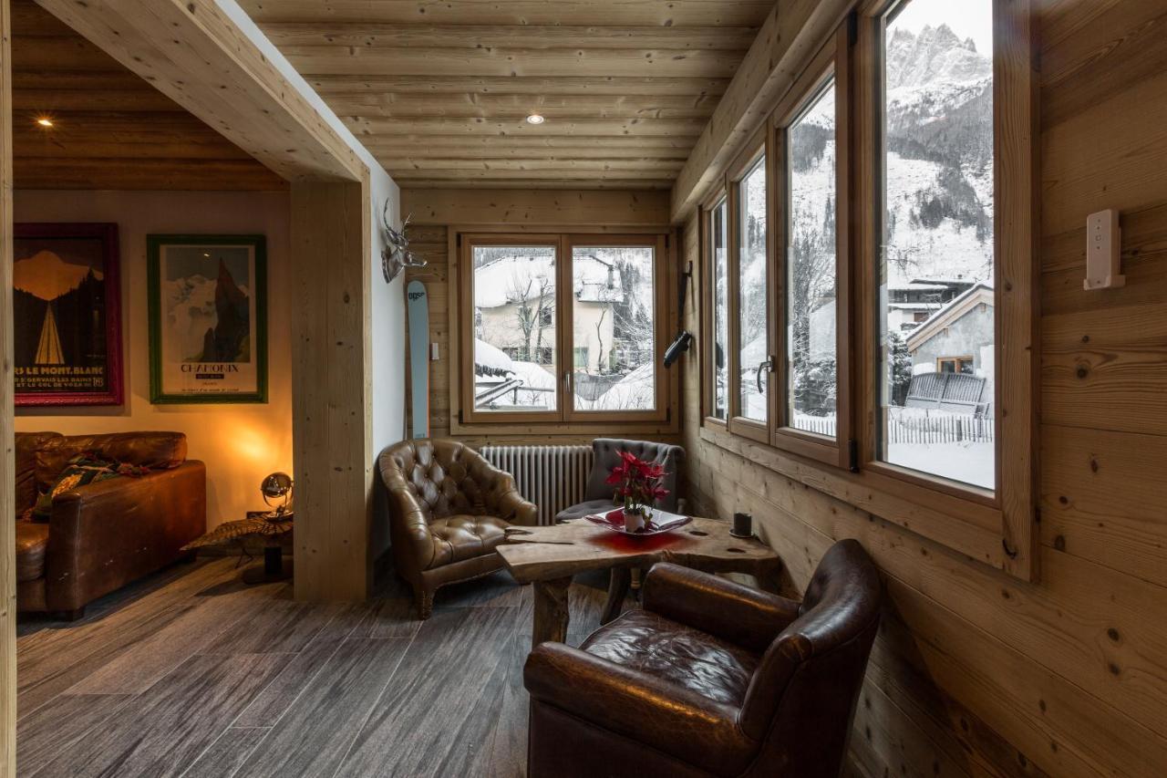 Chalet Yolo - Chalet Retreat In Central Chamonix Steam Room Exterior photo