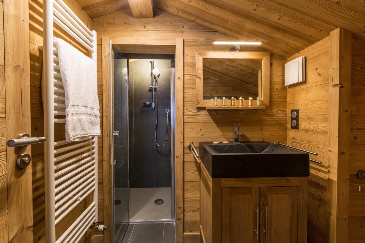 Chalet Yolo - Chalet Retreat In Central Chamonix Steam Room Exterior photo